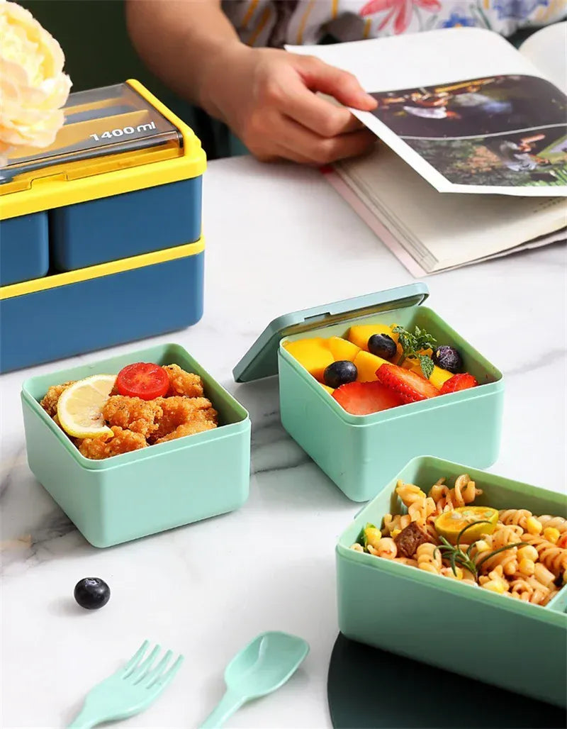 Double Layered Lunch Box With Cutlery Set
